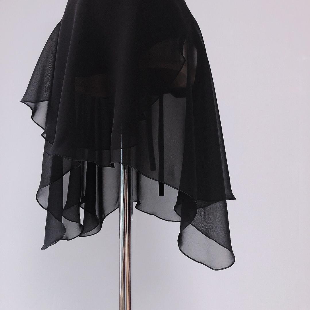 Giselle ;black
