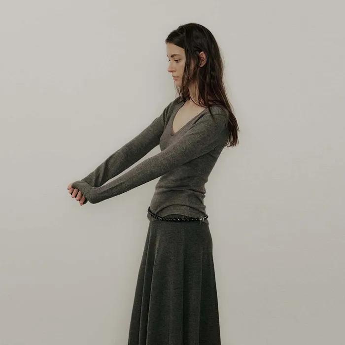 Deep V-neck Rib Knit_Gray