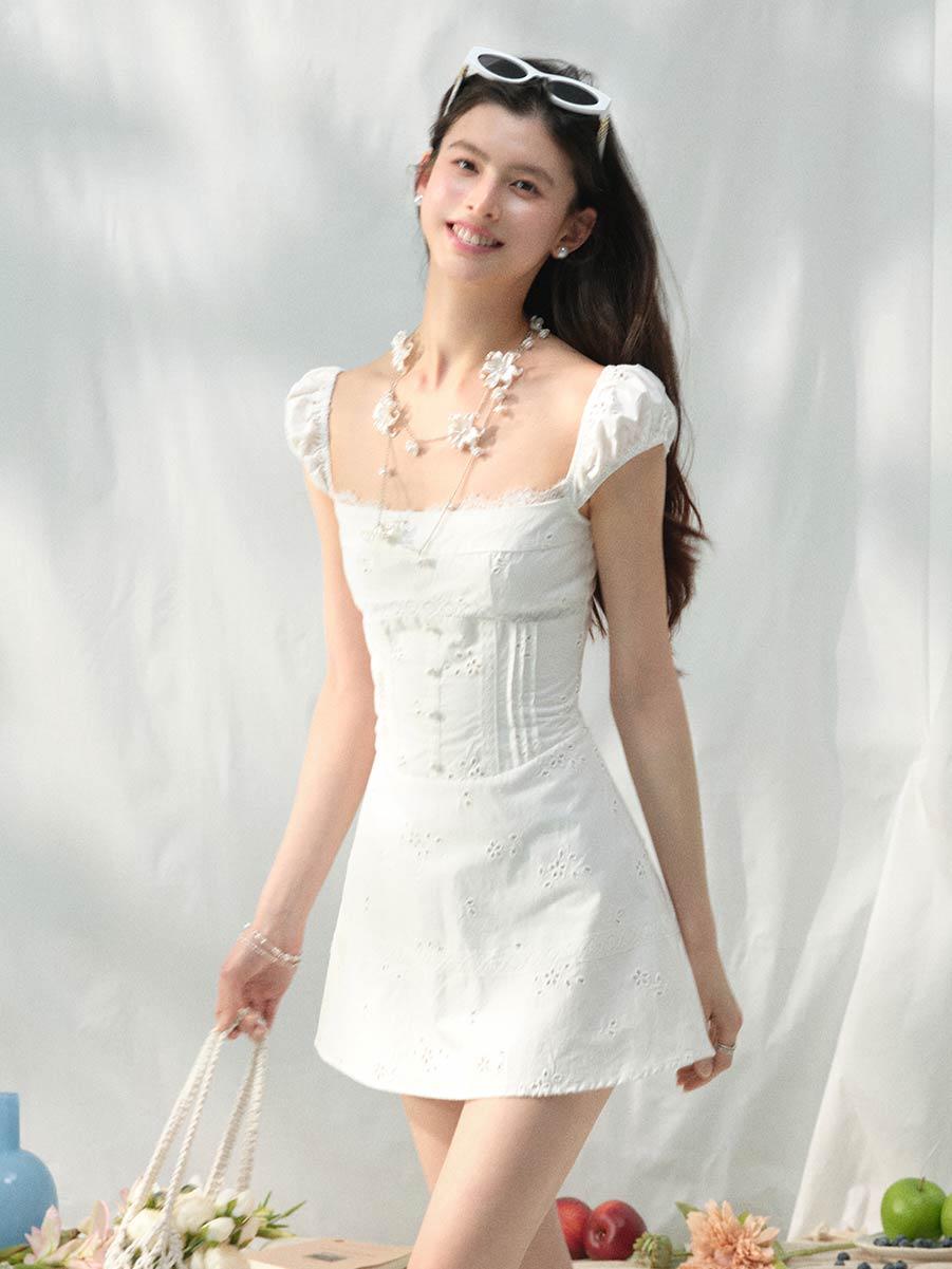 [MESS STUDIO] White Swan Puff Sleeve Dress