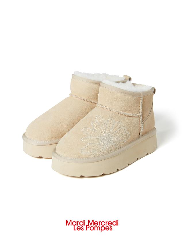 CLASSIQUE MINI UGG BOOTS_BUTTER