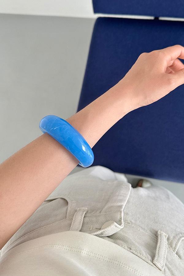 bluemoon formica bangle