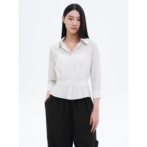 스트라이프 칼라넥 턱 셔츠형 블라우스  아이보리