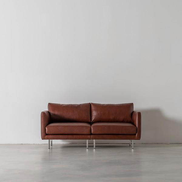 OUI LEATHER MODULE SOFA 1680