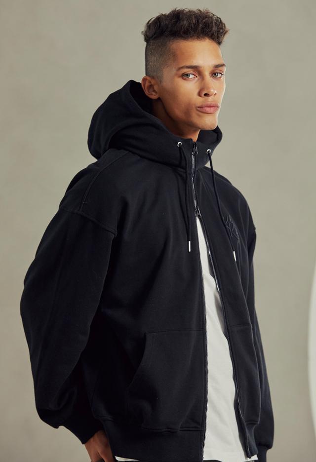 [필로우디] keek Signature Logo Hoodie Zip-up - Black