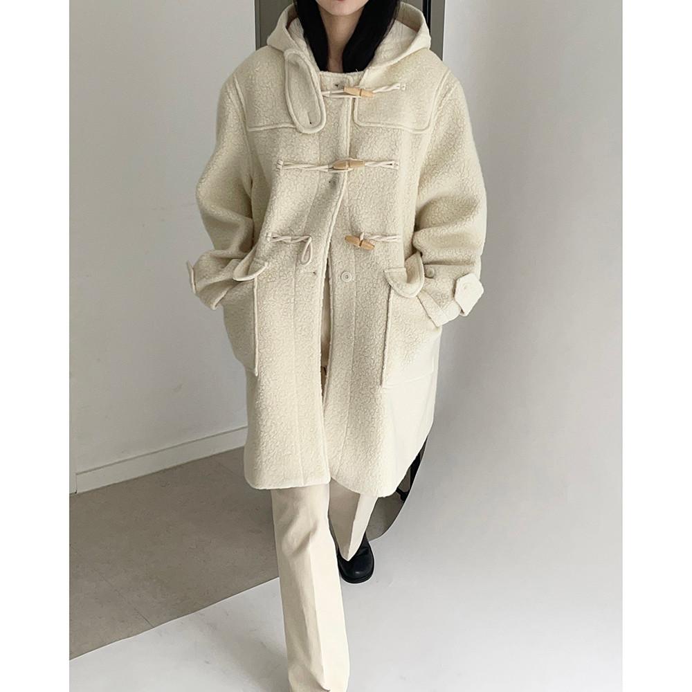 알파카 부클 더플 코트