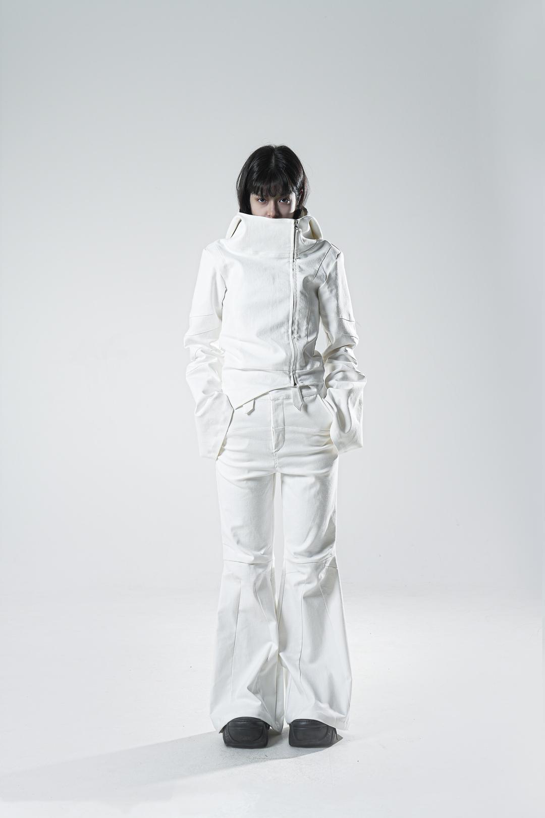 Dart flared pants [White] [ONE SIZE] [HAND-MADE]