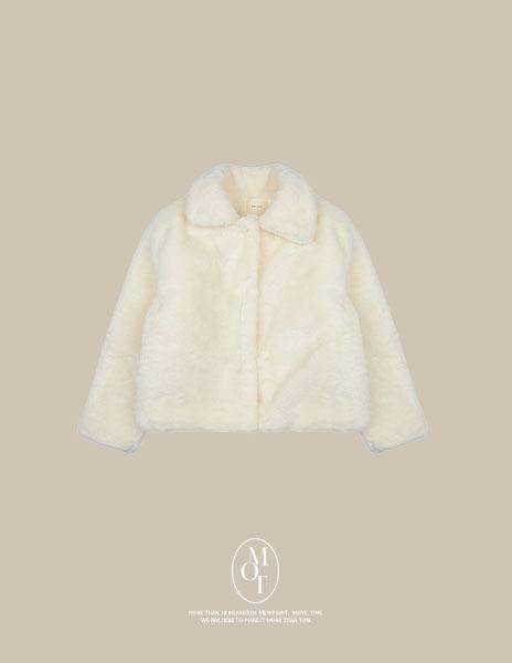 잇모멘텀 [More Than / 연말룩✨] made. 몽슈 소프트 무스탕 카라 퍼자켓 (2color)