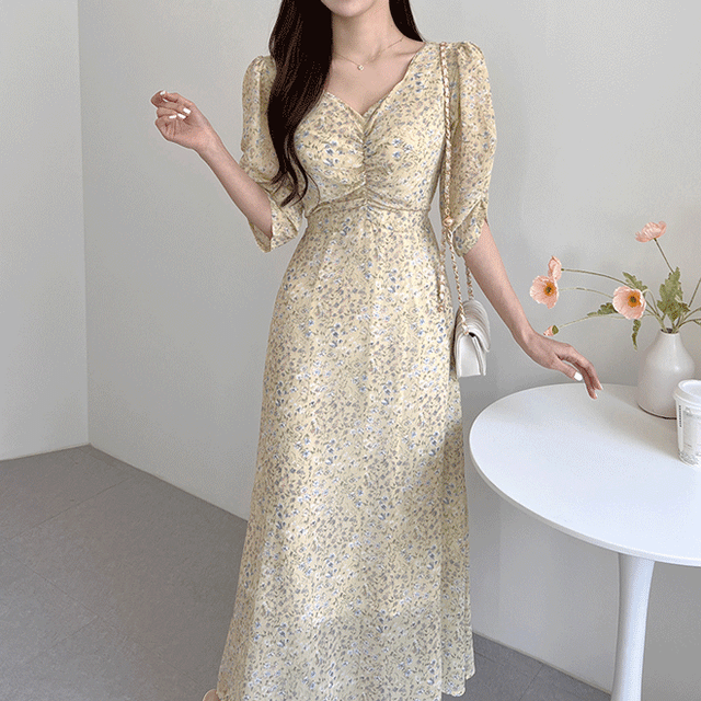 루시 하트넥 셔링 플라워 쉬폰 원피스