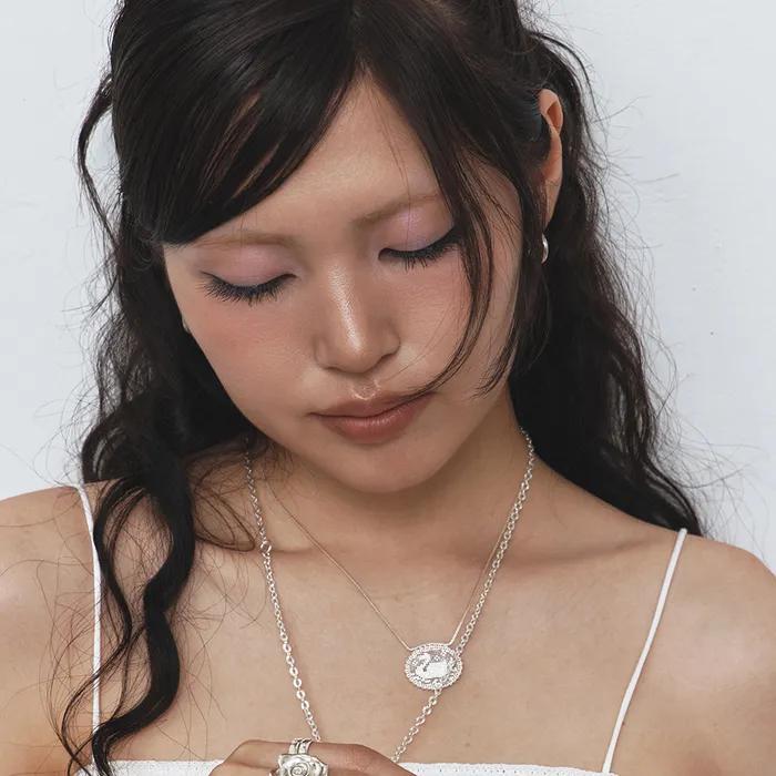 swan crochet necklace
