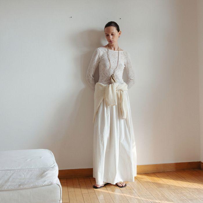 Volume band skirt (ivory / dark gray)