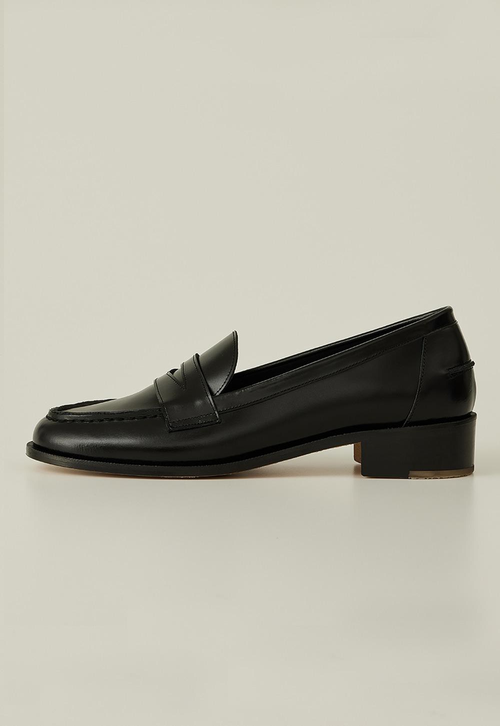 Jane Signature Loafer - Onyx