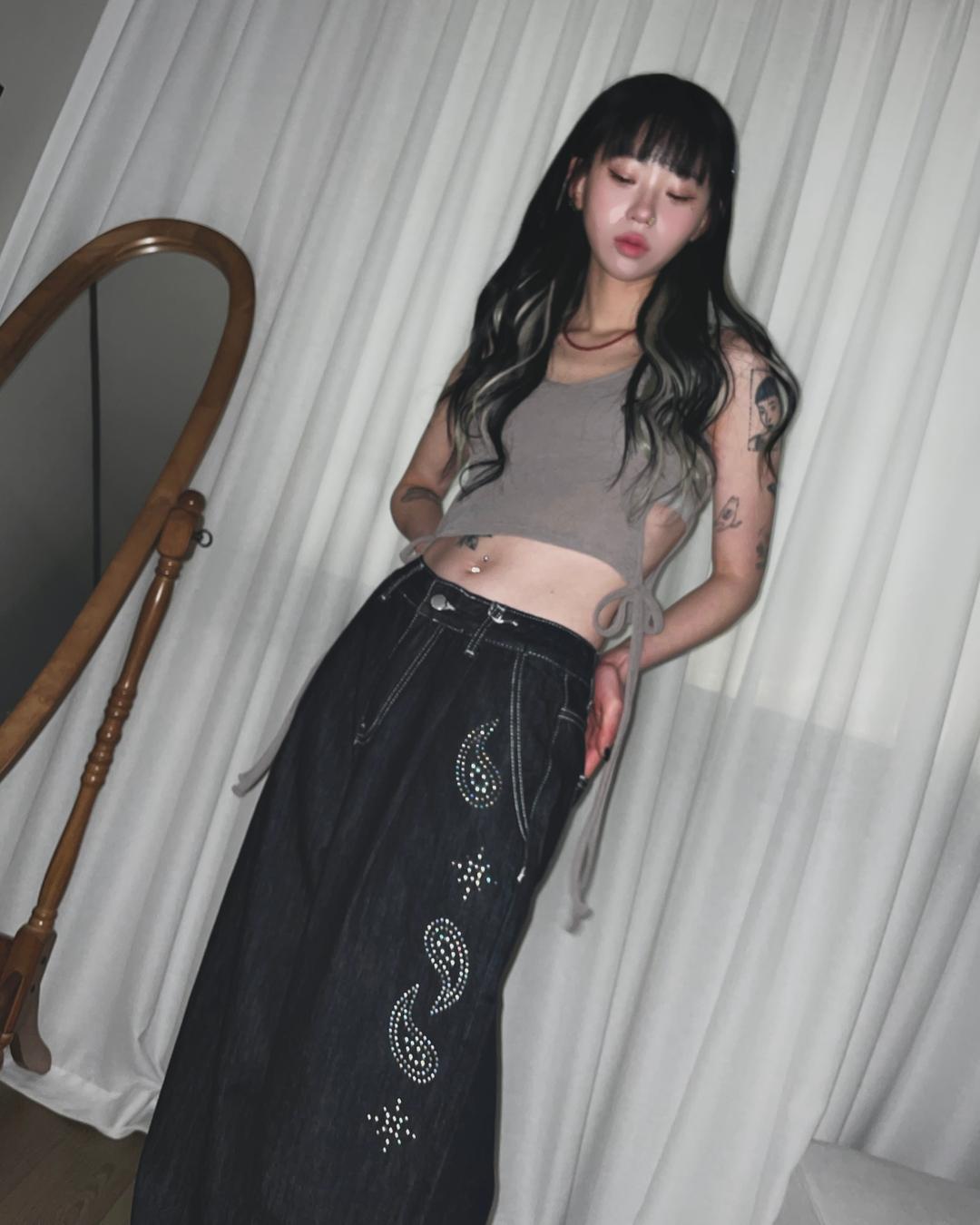 도즈코 페이즐리 논페이드 생지 와이드 데님 팬츠
