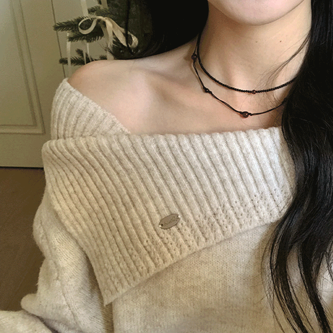 [청순🤍/울함유] 여리팬던트오프숄더니트티 (4color)