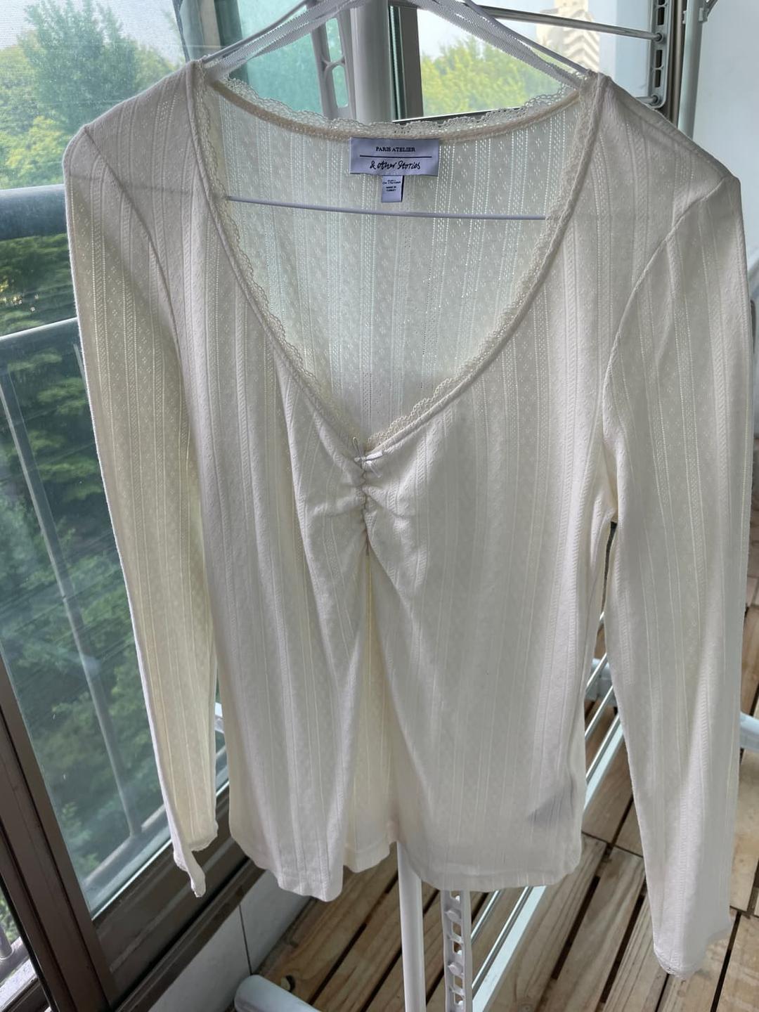 &other stories eyelet ribbon tee | 후루츠패밀리