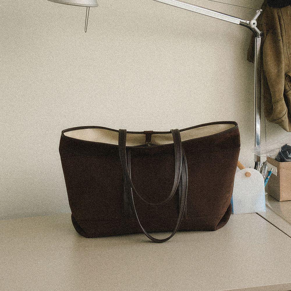 [노이에] SUEDE TOTE BAG_brown