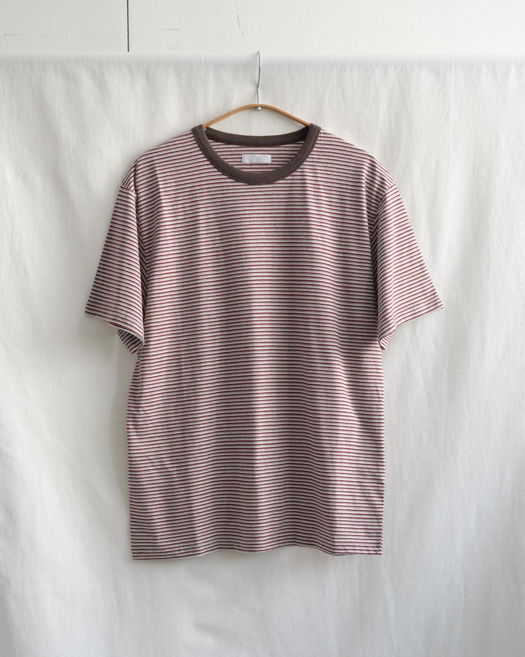 Cotton stripe border t-shirt (burgundy brown)