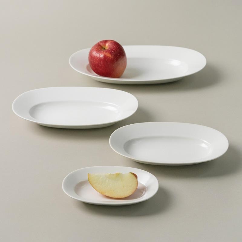 Oval Plate - Lily White