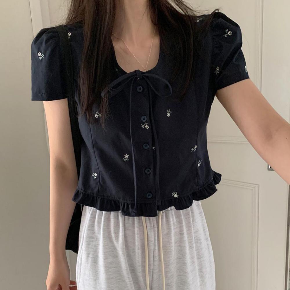 늘품다 멜라운지 자수 아이비 캡 소매 프릴 반팔 블라우스