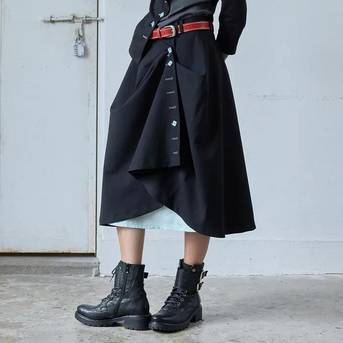[1차] BUTTON LONG FLARED SKIRT / black