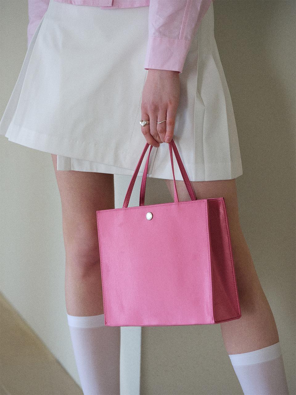 LADY GLOSSY SATIN TOTE (FUSHIA)