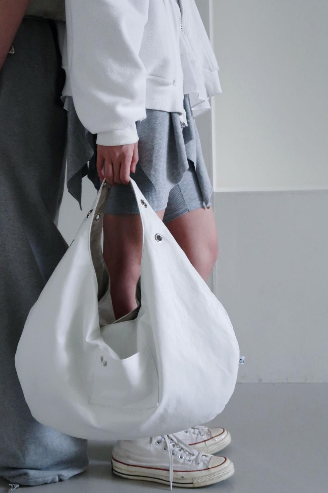 EYELET LEATHER BAG - LARGE (WHITE)