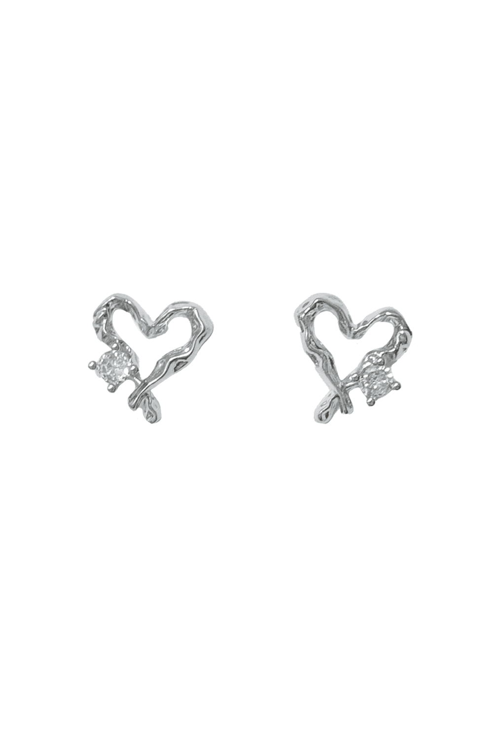 Twist Heart Cubic Earring