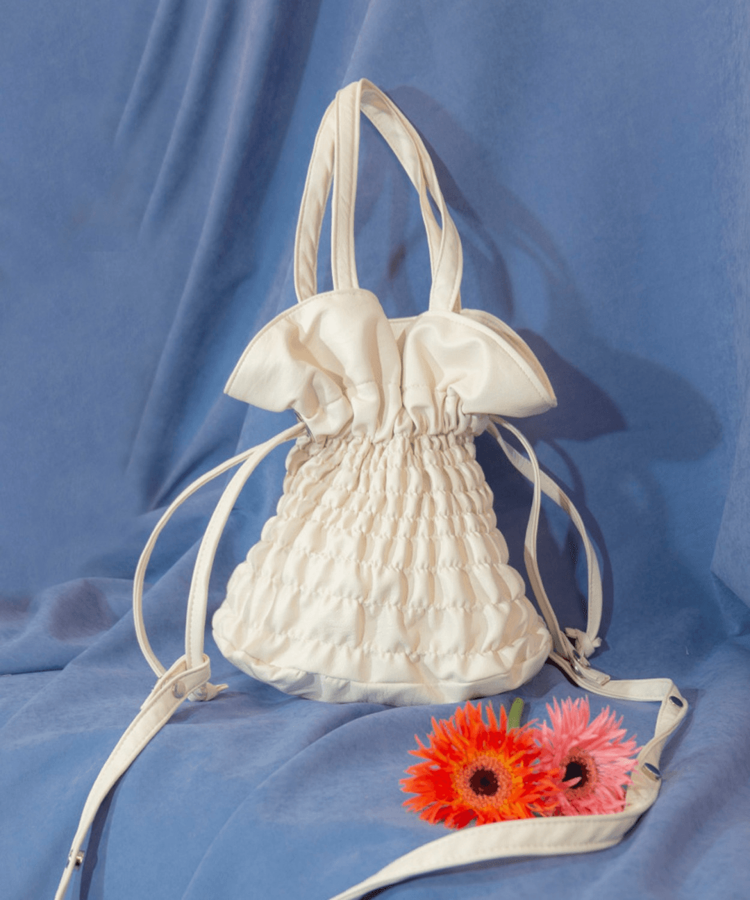 레드크리스탈 유니크 모던 디자이너 투웨이가죽 오엘백 화이트