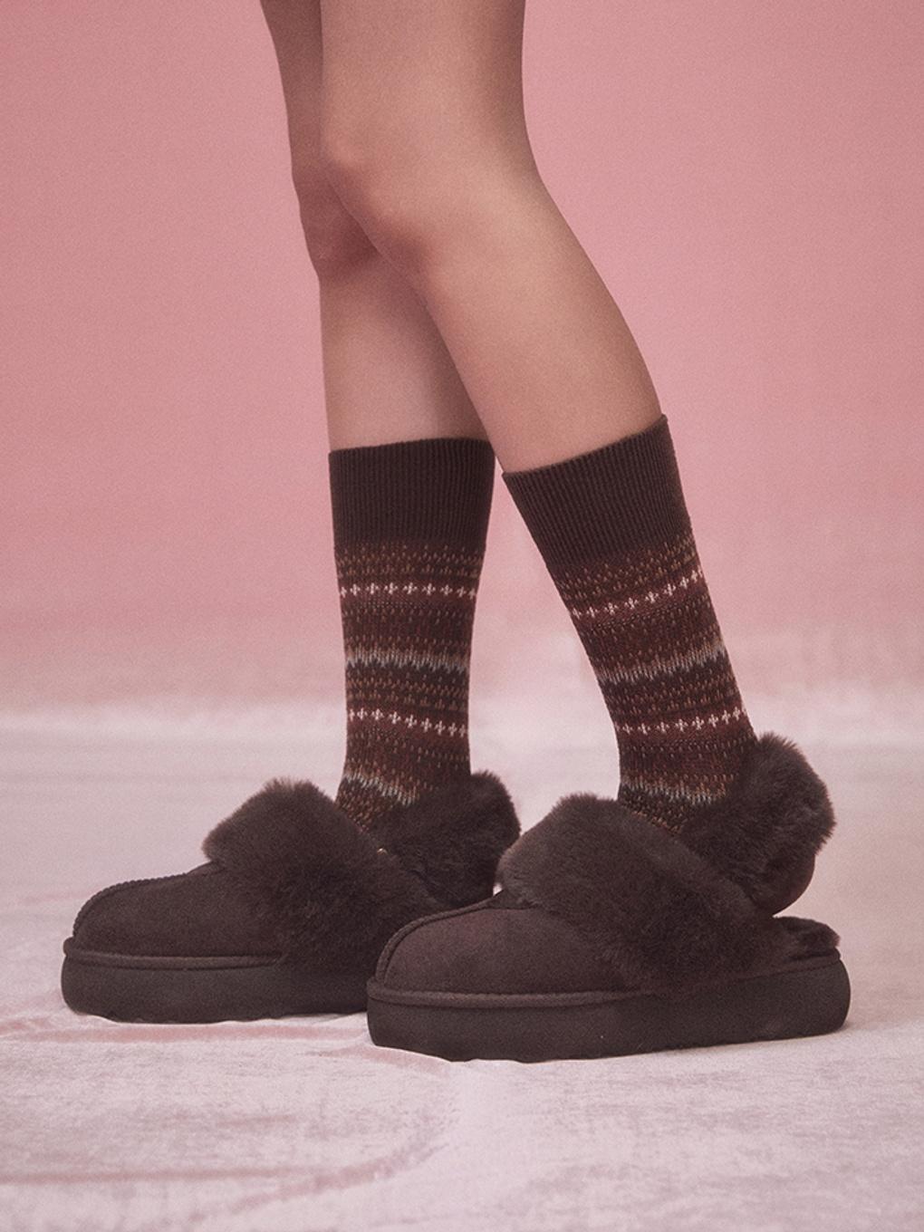 신세틱 스웨이드 투웨이 웜샌들 HPCV8FFV02