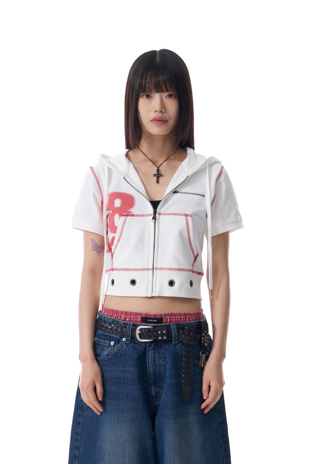 [6.13 예약배송] Hooded Eyelet Half Zip-Up (White)