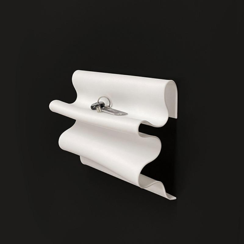 BLANKWIND WALL SHELF