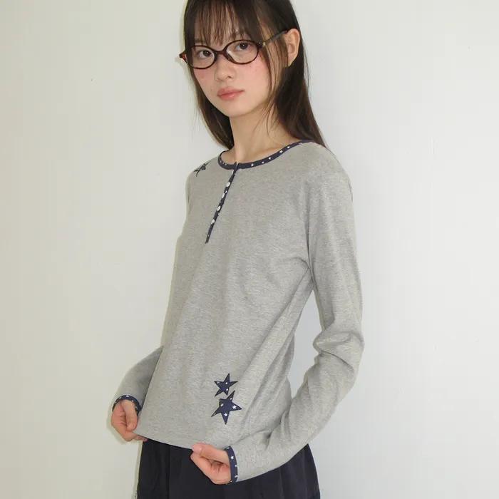 STAR PATCH BLOCKING HENRYNECK LONG SLEEVE GREY