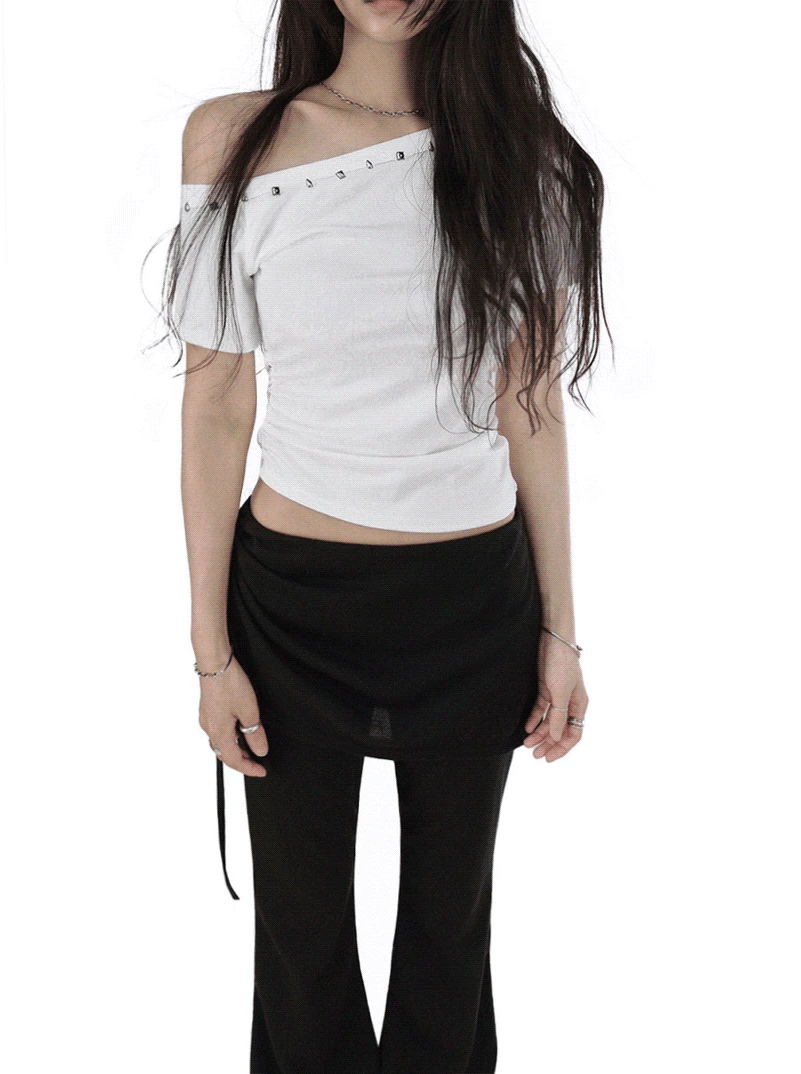 [당일출고] OH STUDDED UNBAL OFF-SHOULDER SHORT SLEEVE TEE 오 스터드 언발 오프숄더 반팔티  (2COLORS)