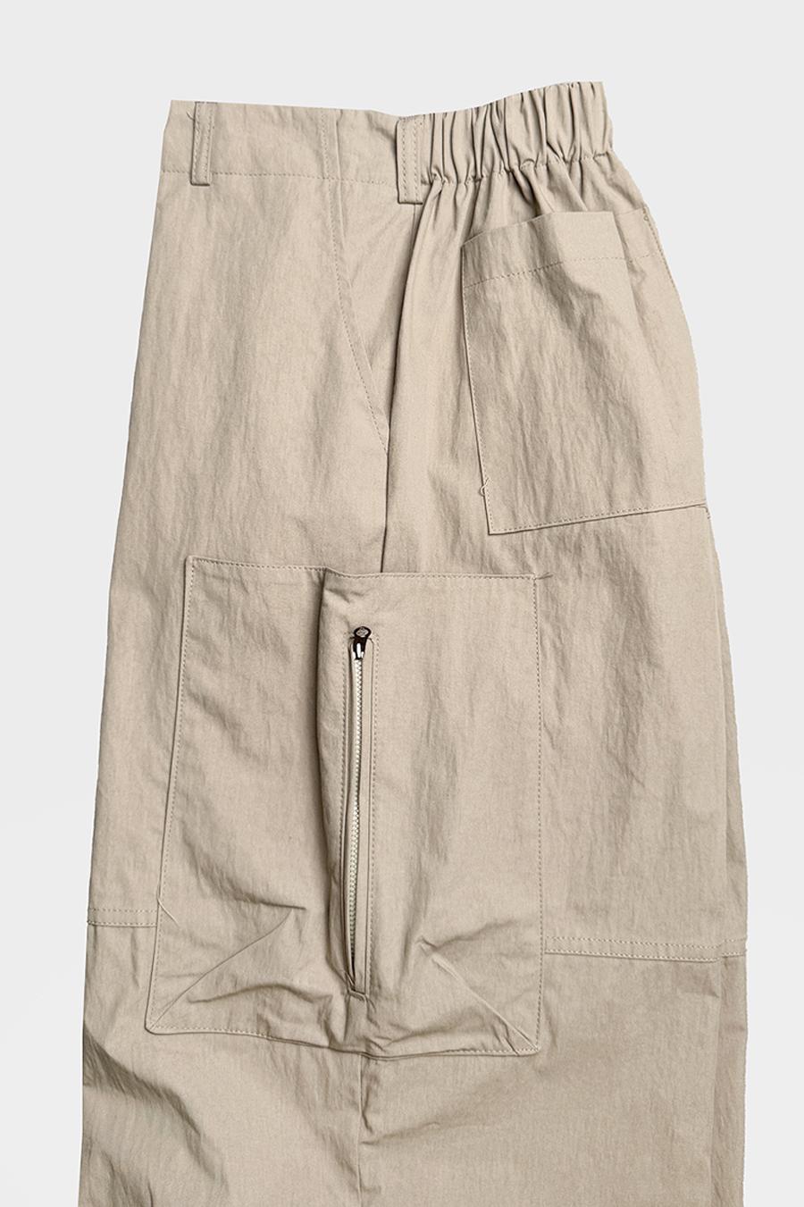 베르크서울 ROA BALLOON WIDE PANTS