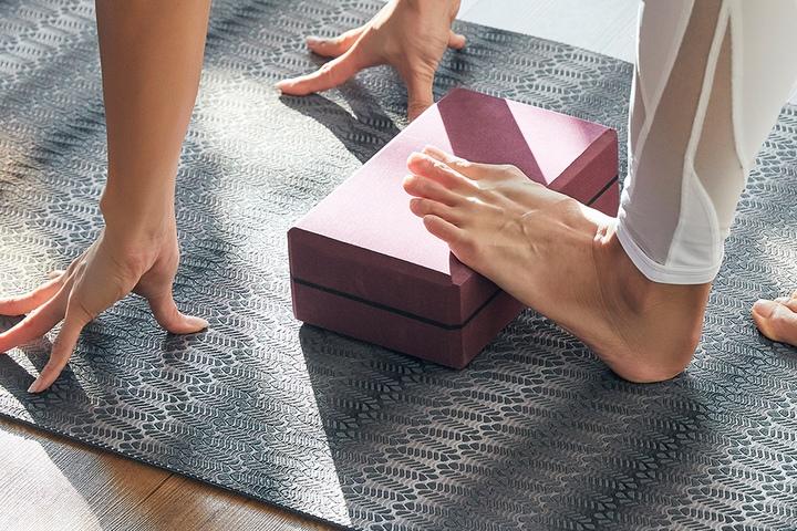 운동 전후 스트레칭 잊지마세요! 홈트레이닝 매트/폼롤러/마사지볼 최저가 골라담기