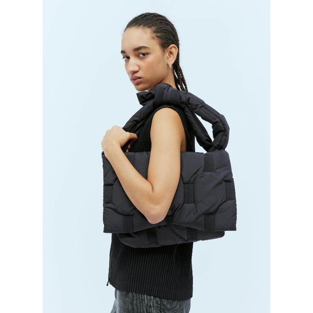 이세이미야케 스퀘어 쿠션 토트백 IM38AG531 15-BLACK