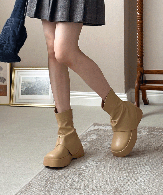 브릭스 워머 폴드 통굽 미들부츠 5.5cm