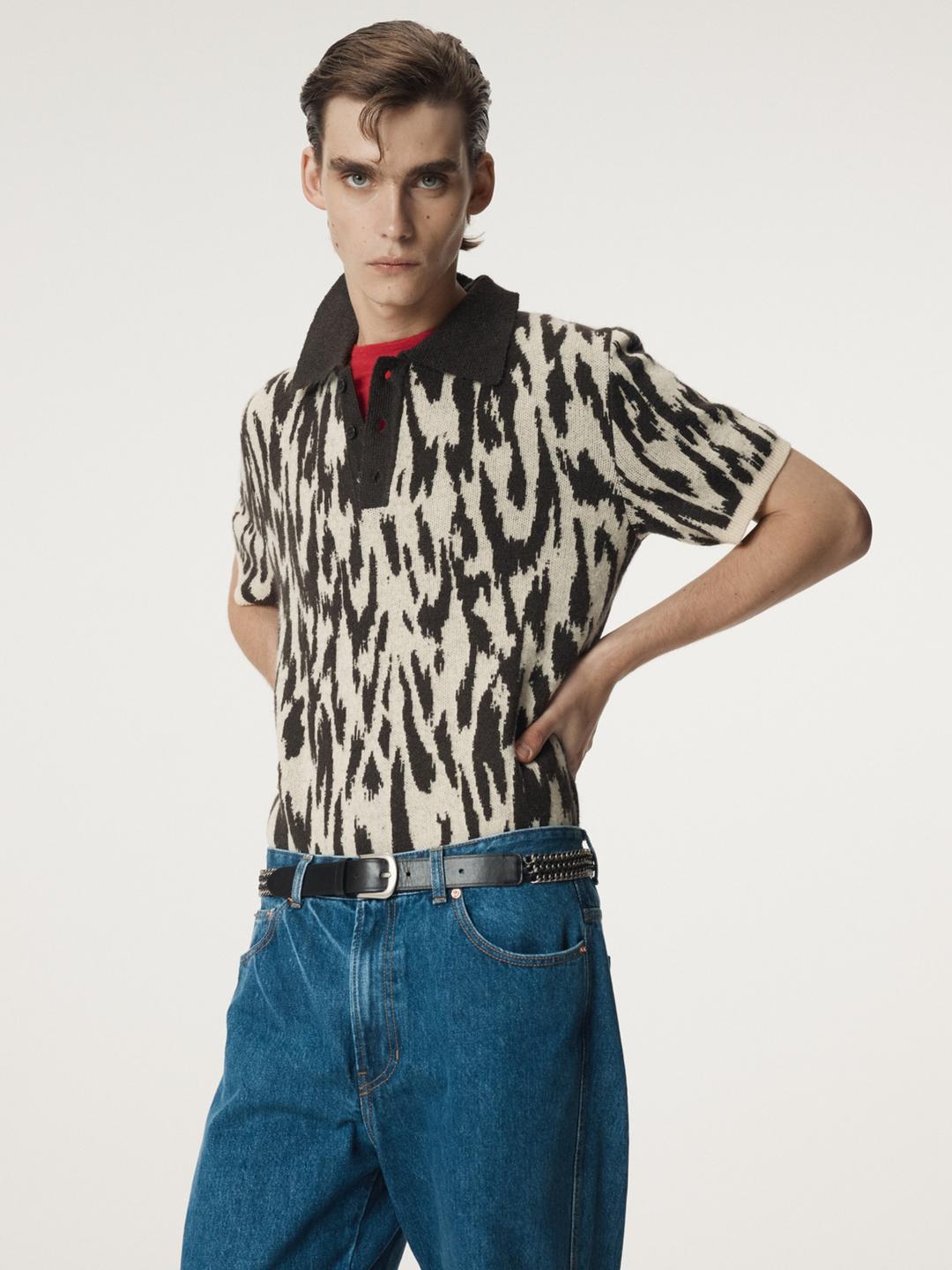 LEOPARD JACQUARD POLO KNIT TOP (DARK BROWN)