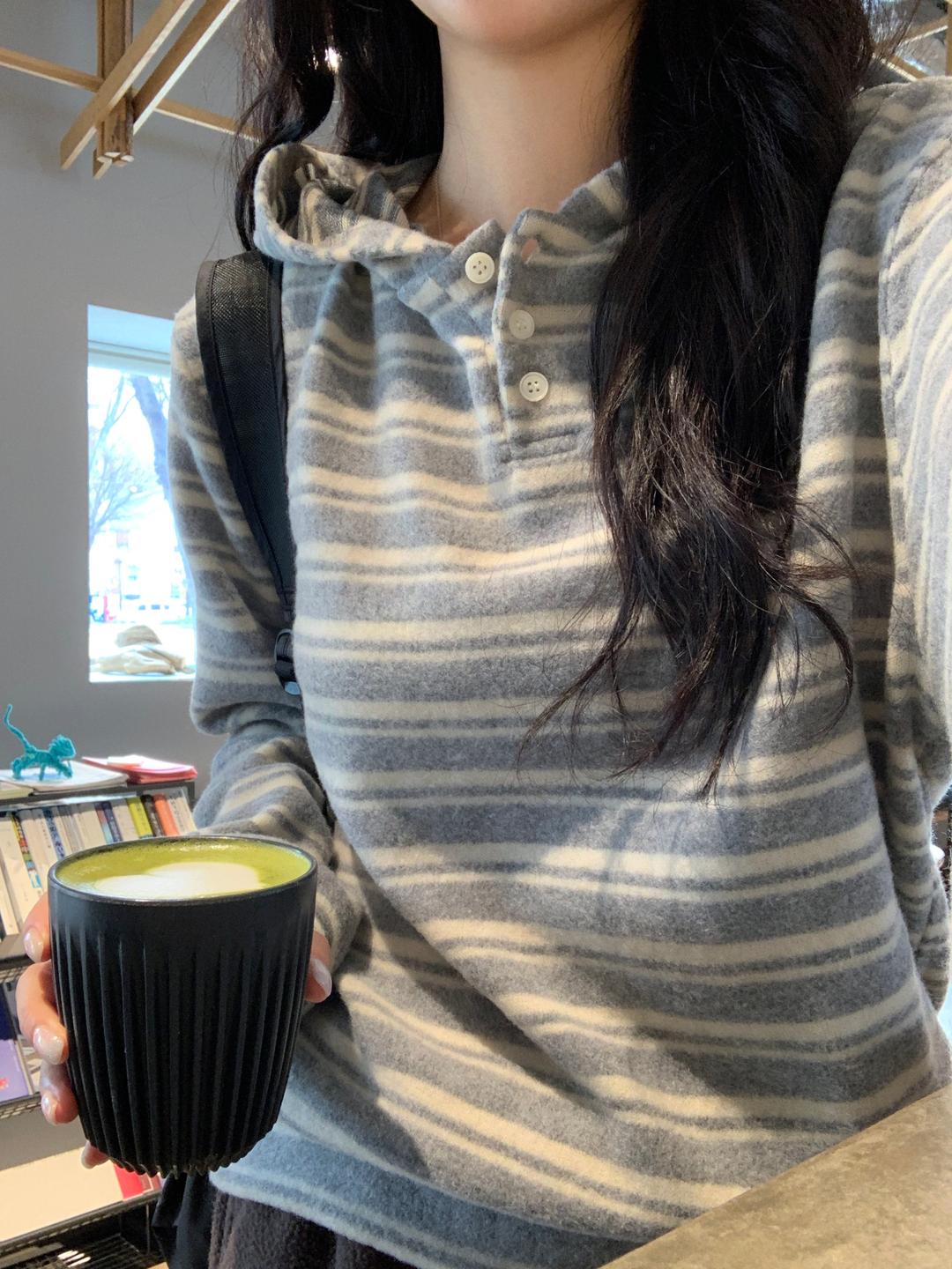 유리에 버디 스트라이프 후드티 - 2color (버튼/단작/겉기모/단가라/캐주얼/빈티지)
