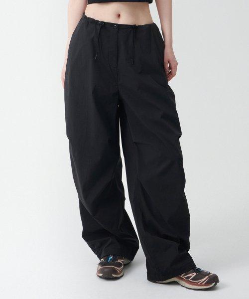 무신사 스탠다드 우먼(MUSINSA STANDARD WOMAN)  우먼즈 파라슈트 팬츠 [블랙] - 사이즈 & 후기 | 무신사