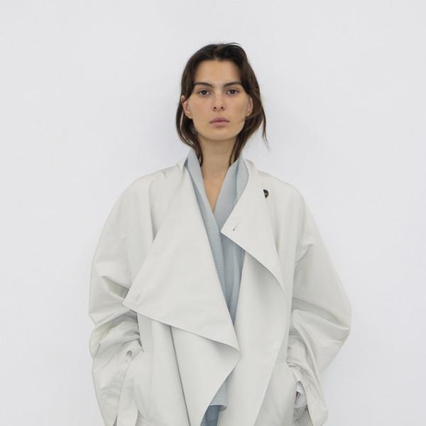 [2차 REORDER 04/16(목) 예약배송] LIGHT DRAPE WRAP BELTED HALF TRENCH - JASMINE