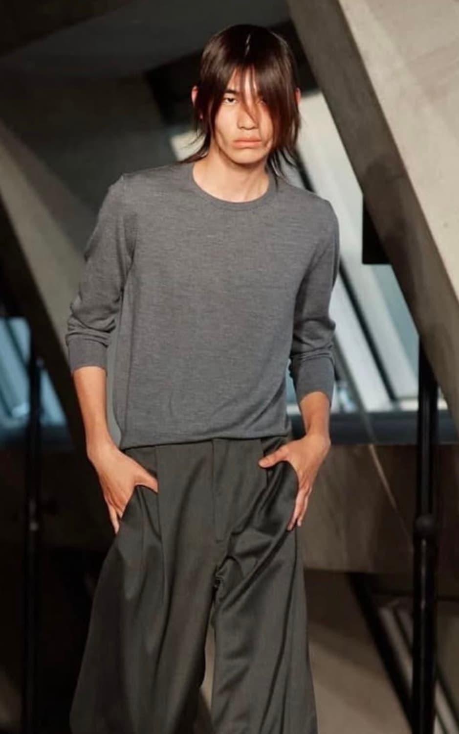 aaron esh 니트 | 후루츠패밀리