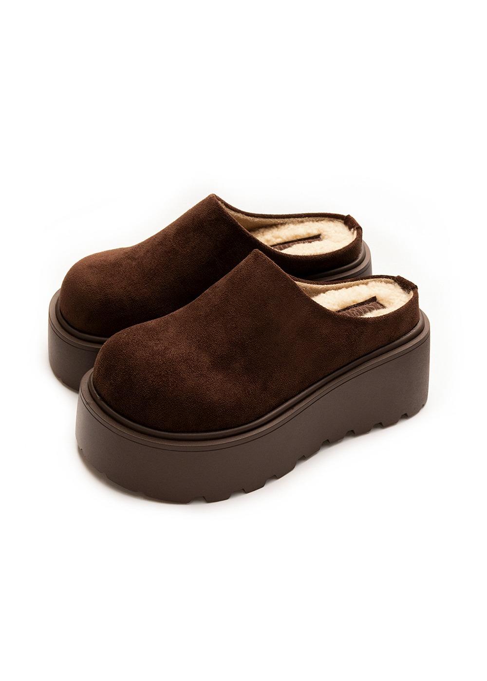 no.147 dark brown pull slipper