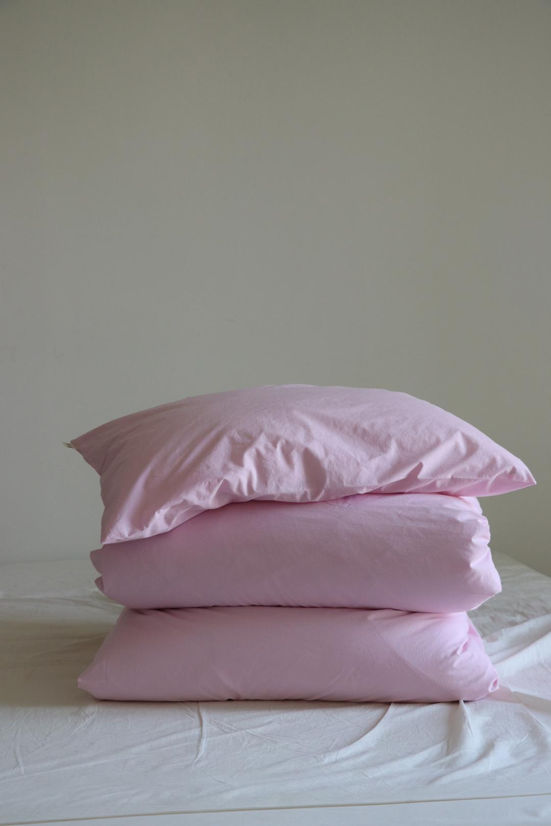 Baby pink cotton bedding