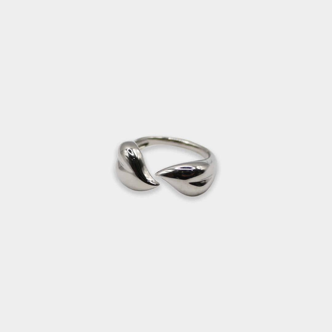 Dual Drop Heart Ring