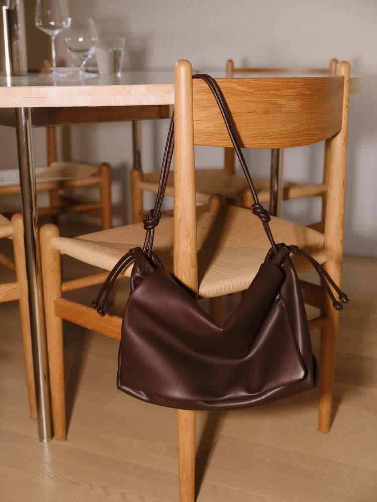 Medium Knot shoulder bag Umber