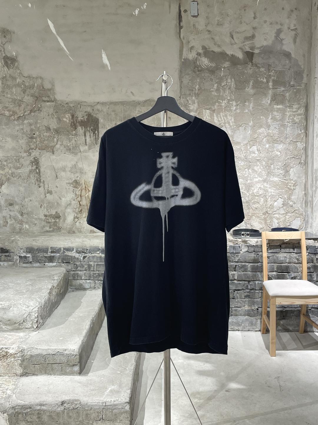 비비안 웨스트우드 블랙 스프레이 오브 클래식 코튼 하프티