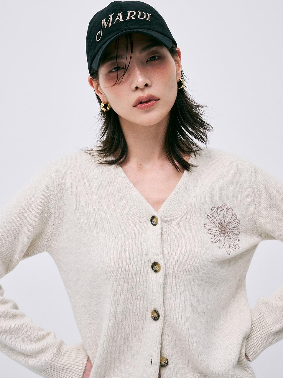 [10/31 순차배송] RACCOON BLENDED CARDIGAN V NECK_OATMEAL BEIGE
