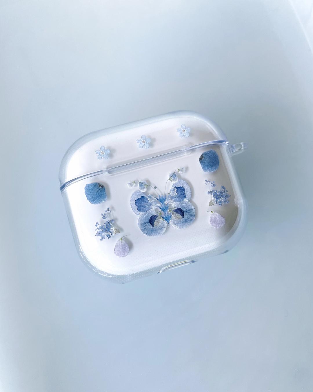 Collage nabi AirPods case