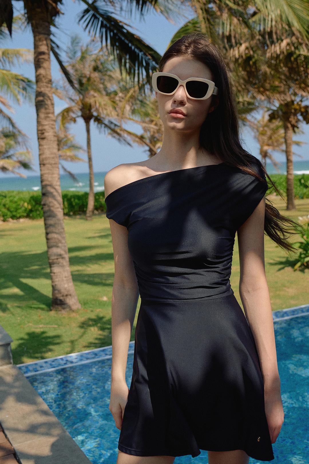 Unbalance Shirring Swimsuit[LMBDSW238]-Black