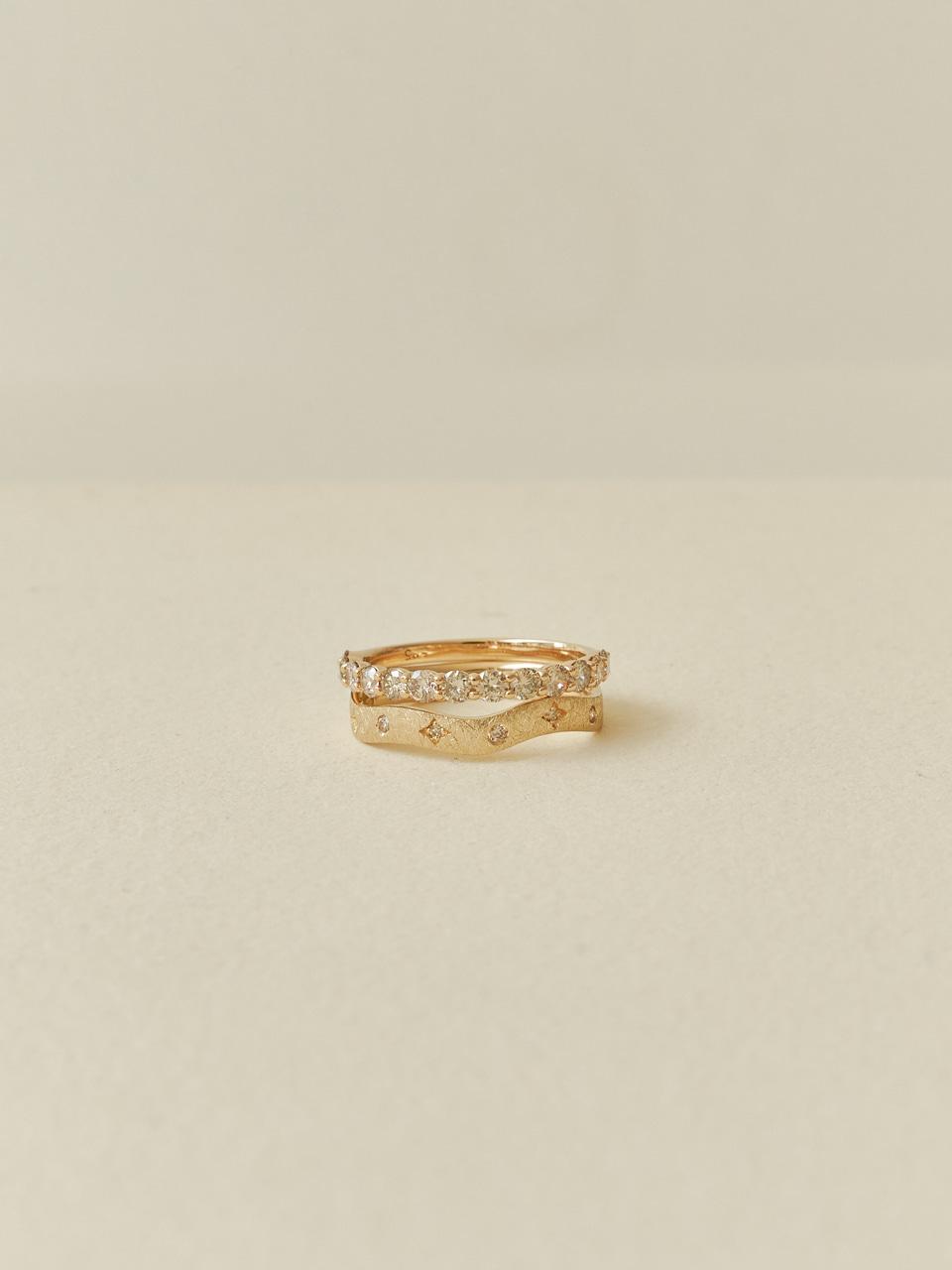 Fresh Flow Diamond Ring